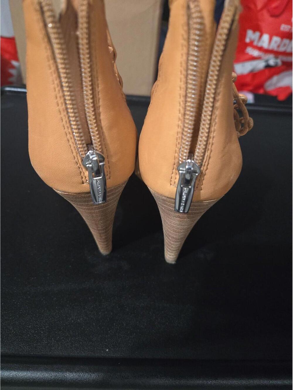 Vince Camuto Tan Leather Cage Peep Toe Booties Size US 6 EU 36.5 - Picture 5 of 5